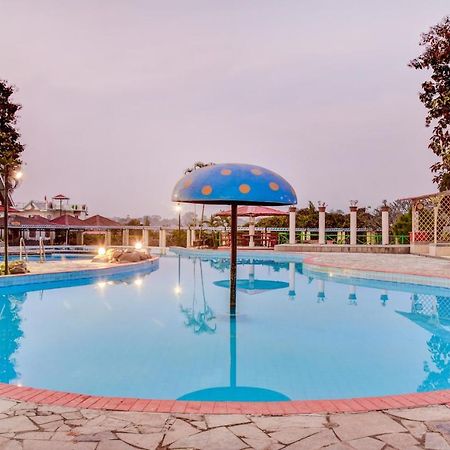 Treebo Premium Blue Mountain Country Club And Resort Siliguri Dış mekan fotoğraf