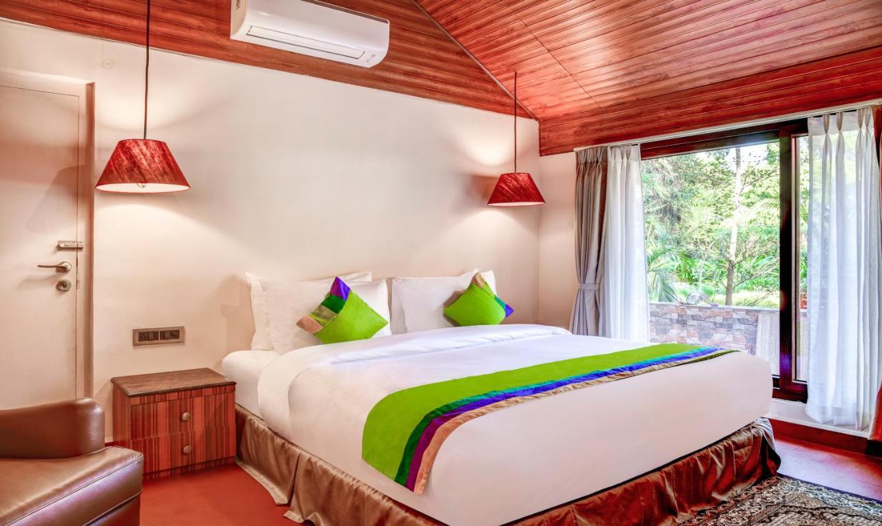 Treebo Premium Blue Mountain Country Club And Resort Siliguri Dış mekan fotoğraf