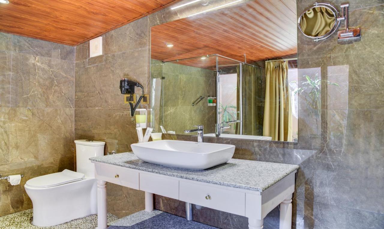 Treebo Premium Blue Mountain Country Club And Resort Siliguri Dış mekan fotoğraf