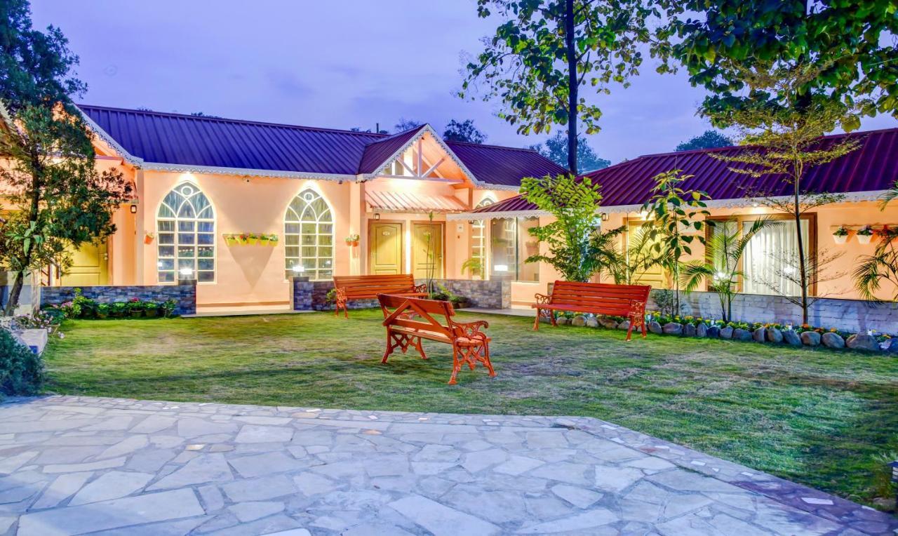 Treebo Premium Blue Mountain Country Club And Resort Siliguri Dış mekan fotoğraf