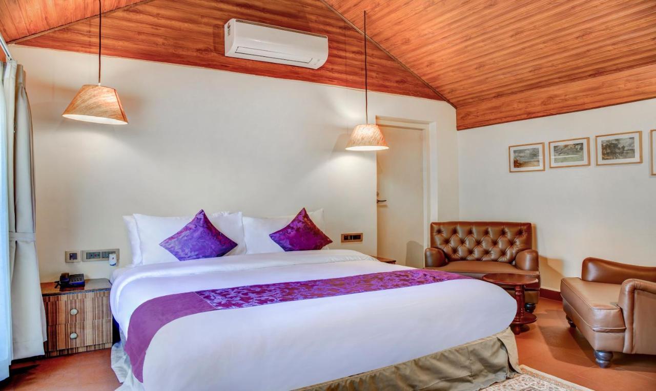 Treebo Premium Blue Mountain Country Club And Resort Siliguri Dış mekan fotoğraf