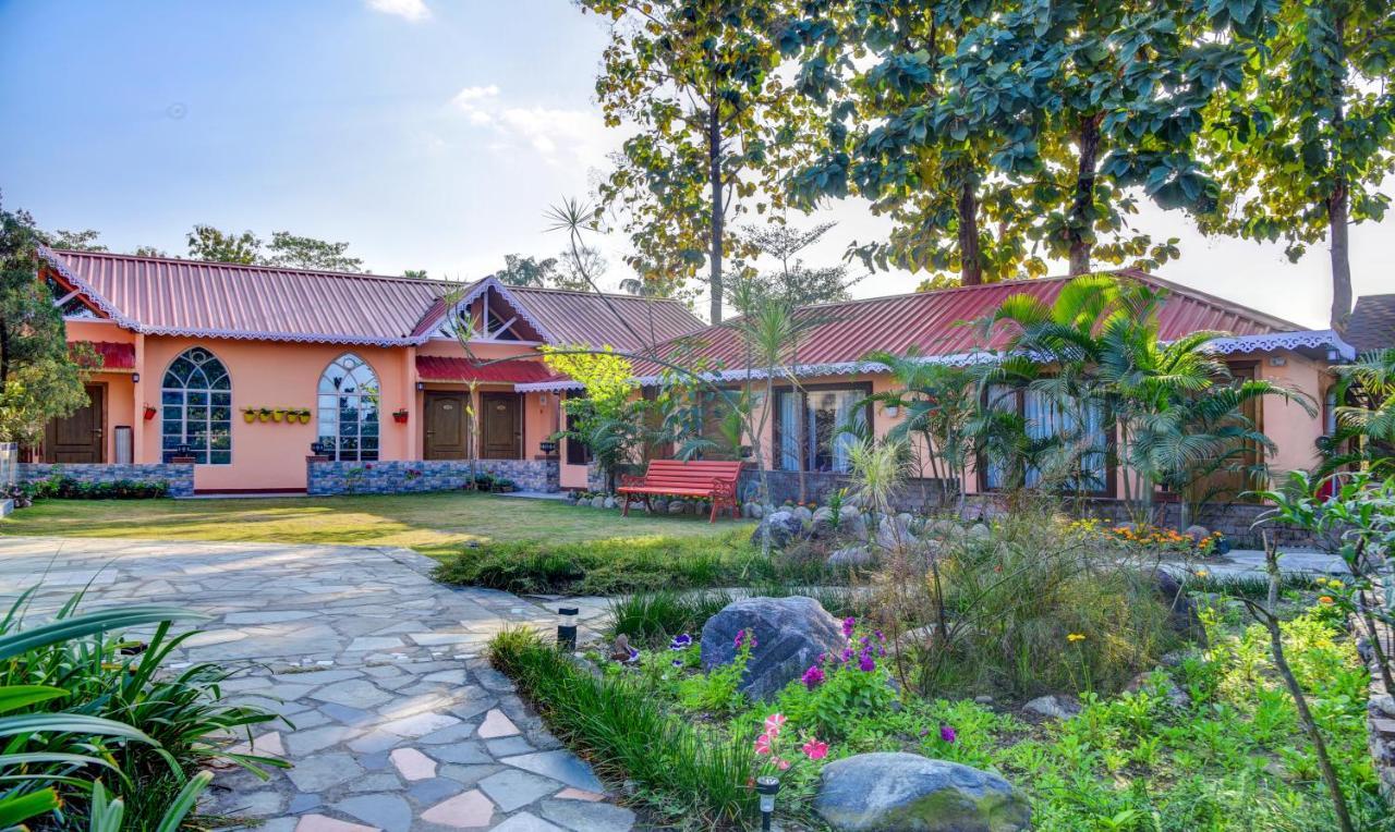 Treebo Premium Blue Mountain Country Club And Resort Siliguri Dış mekan fotoğraf