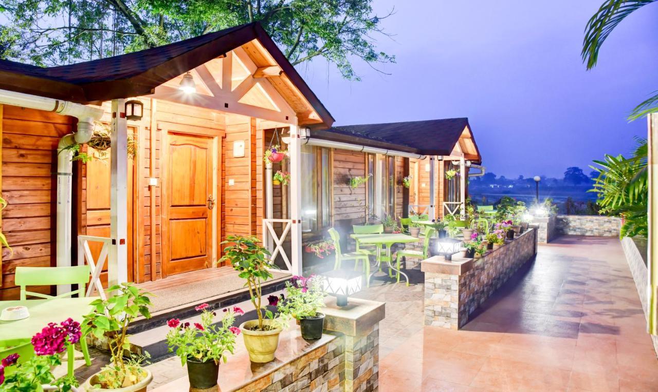 Treebo Premium Blue Mountain Country Club And Resort Siliguri Dış mekan fotoğraf